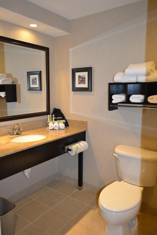 Holiday Inn Express Hotels Biddeford By Ihg חדר תמונה