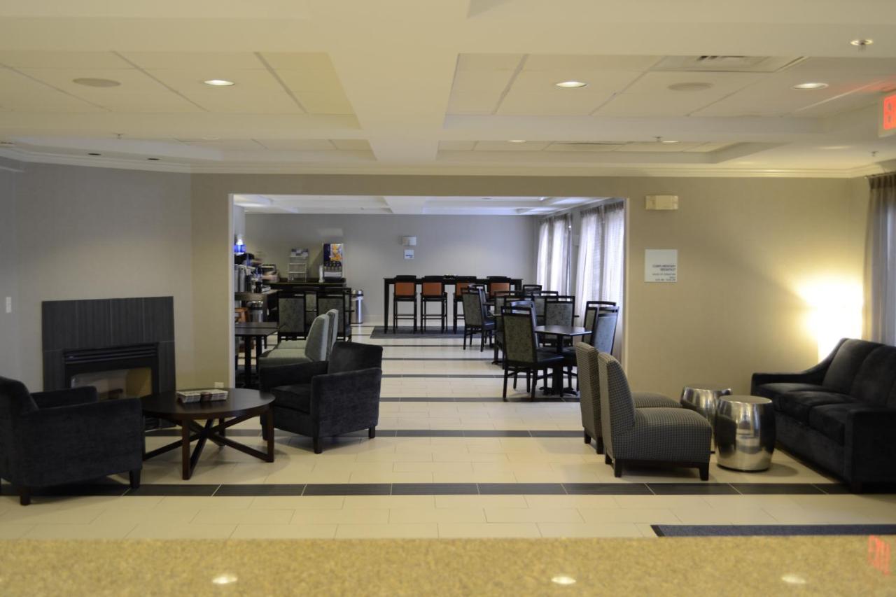 Holiday Inn Express Hotels Biddeford By Ihg מראה חיצוני תמונה